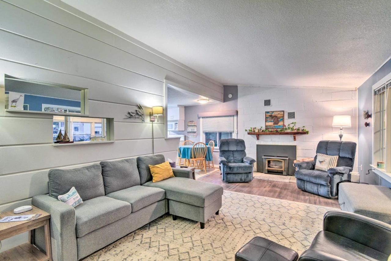 East Tawas Cabin With Lake Huron Access And Views المظهر الخارجي الصورة